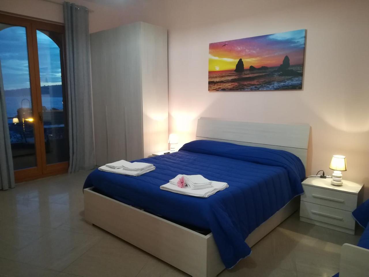 B&B La Spiaggetta Di Stazzo Acireale Phòng bức ảnh