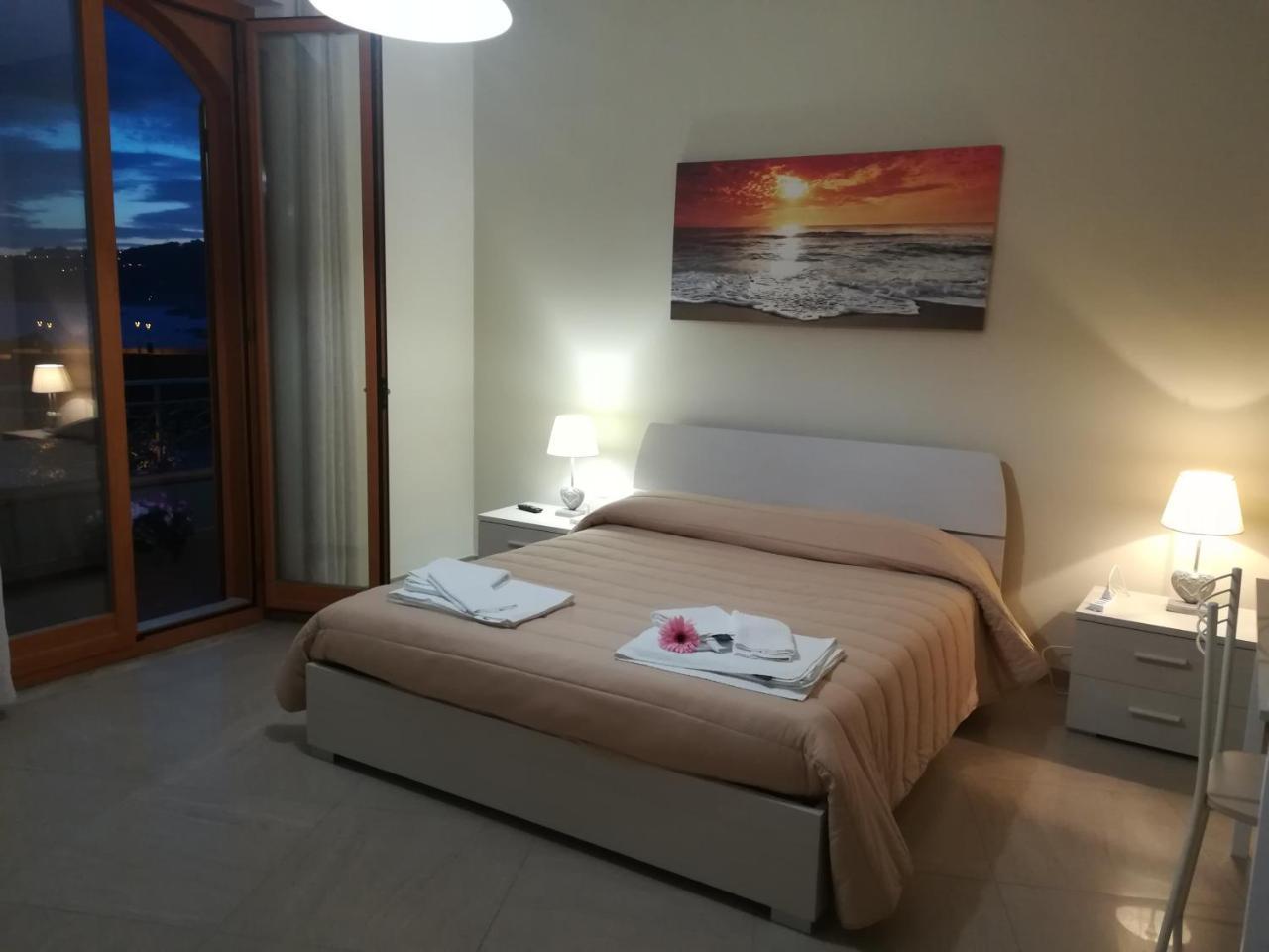 B&B La Spiaggetta Di Stazzo Acireale Phòng bức ảnh